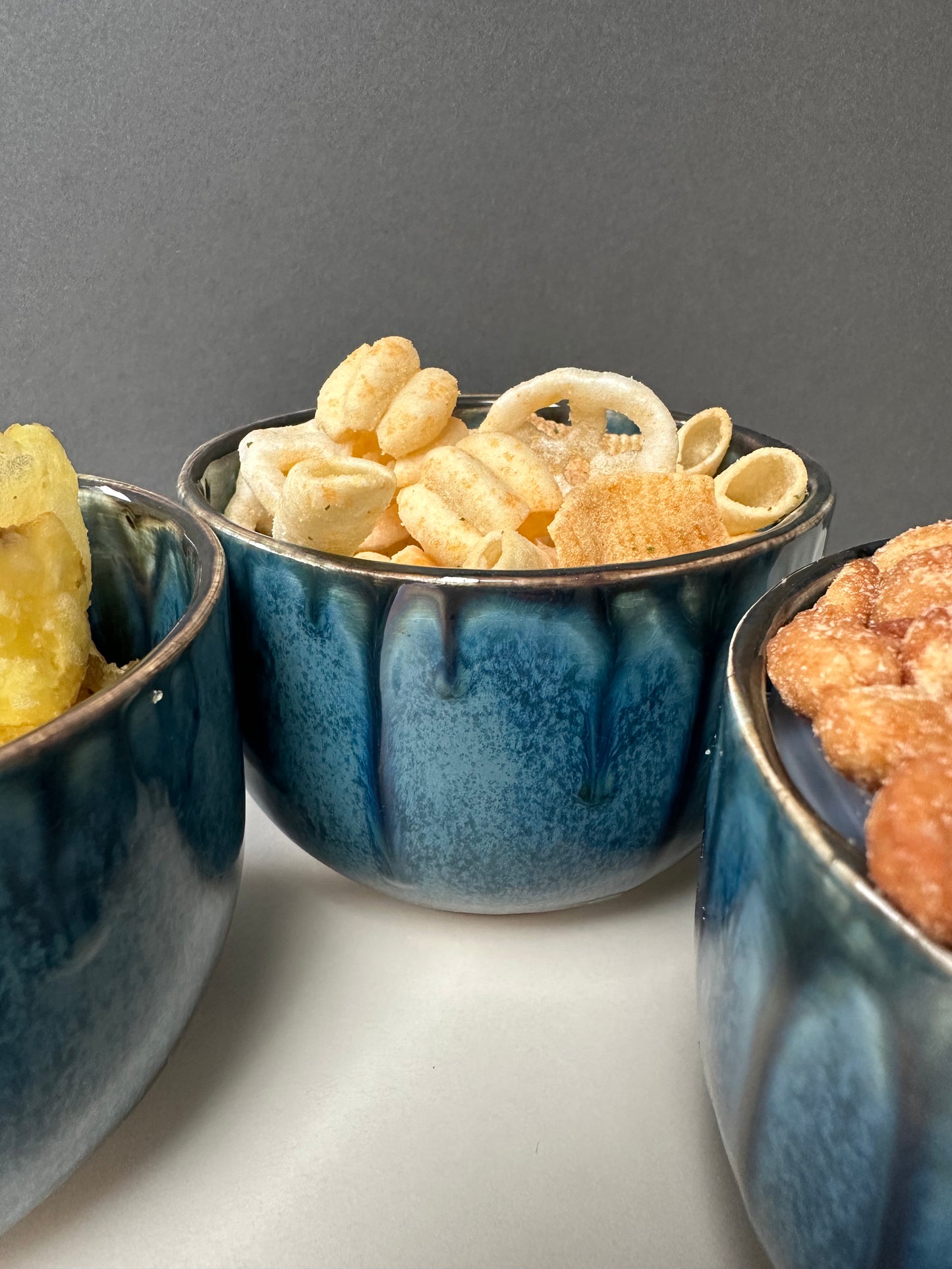 Blue glazed lustre bowl