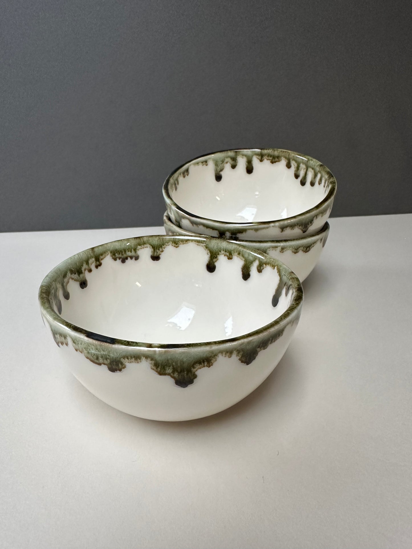 Small earthenware bowl, white with lustre